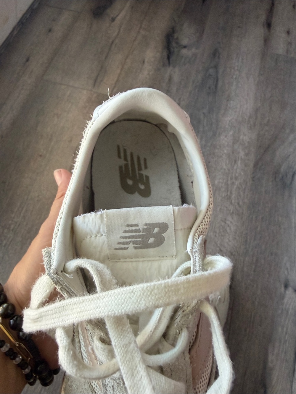 New Balance Women's Cream and Beige Retro Runner Sneakers - Picture 10 of 10
